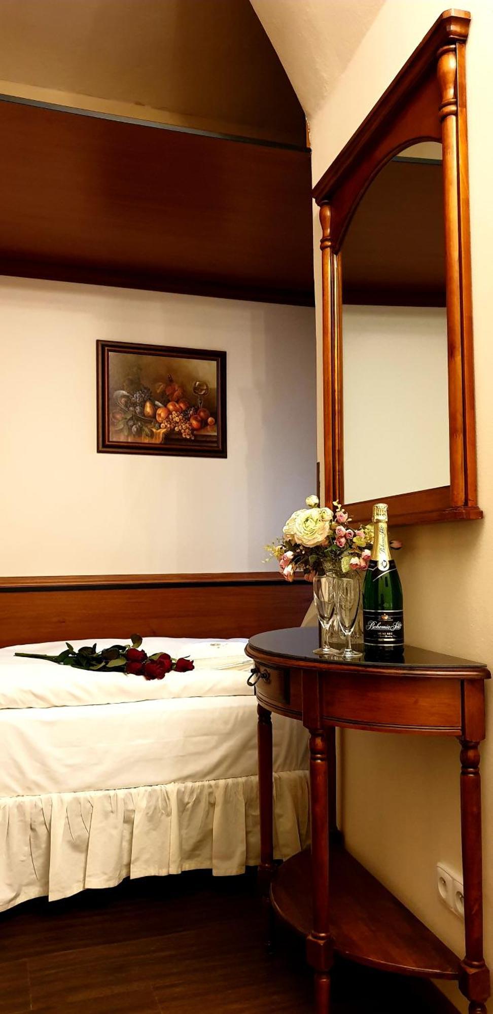 Economy Twin Room